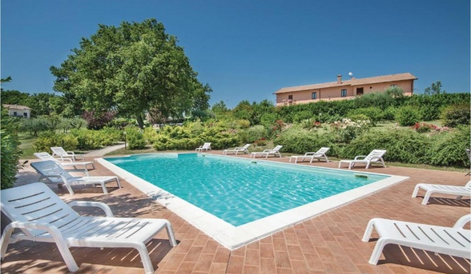 Nice home in Acquasparta -TR- with Jacuzzi, WiFi and Outdoor swimming pool