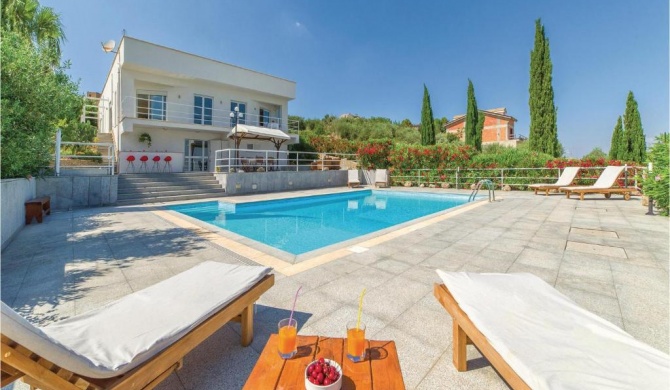 Stunning home in Aragona -AG- with WiFi, Private swimming pool and Outdoor swimming pool