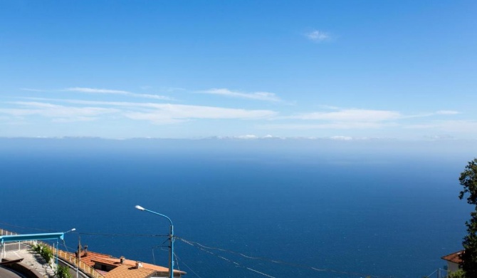 House-Charme degli Dei Holidays in Amalfi Coast