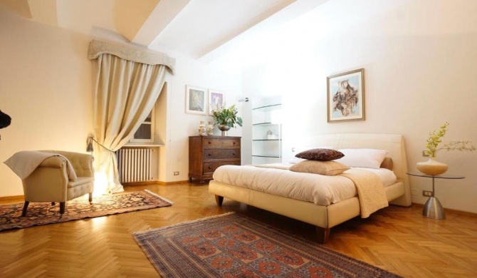 Alfieri Elegant Apartment